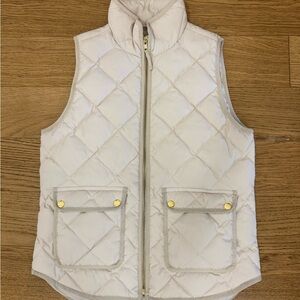 J Crew Diamond Quilted Cream Vest